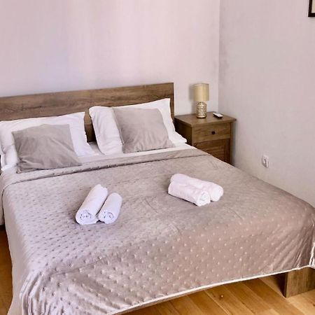 Villa Luce Mit Pool Makarska Exterior photo