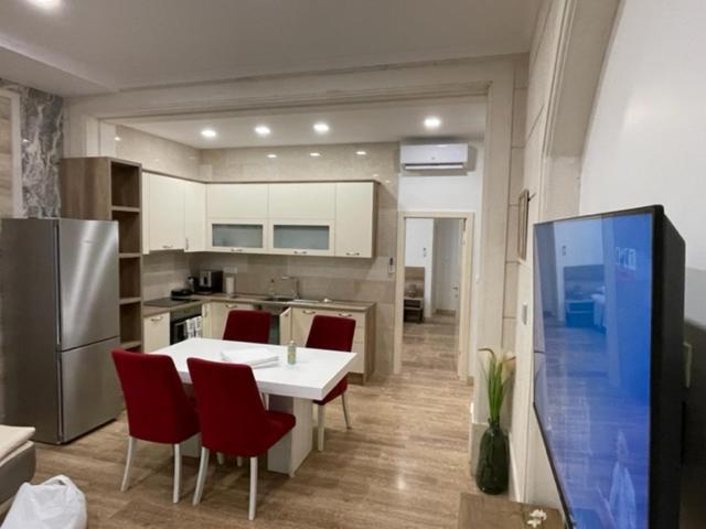 Villa Luce Mit Pool Makarska Exterior photo