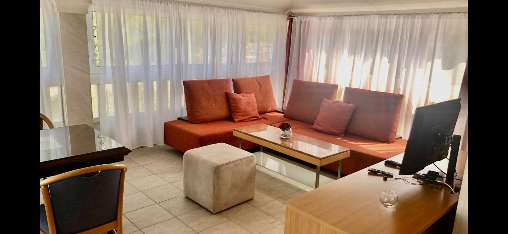 Villa Luce Mit Pool Makarska Exterior photo