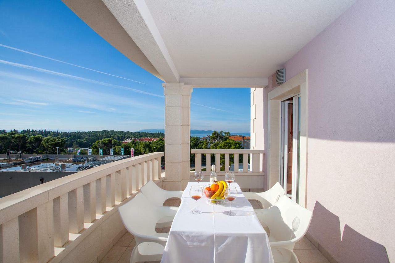 Villa Luce Mit Pool Makarska Exterior photo